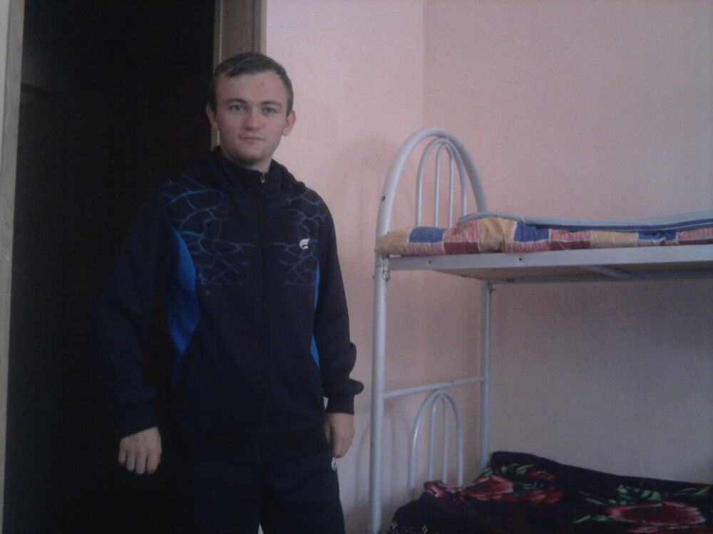  ,   Zhenya, 31 ,   ,   , c 