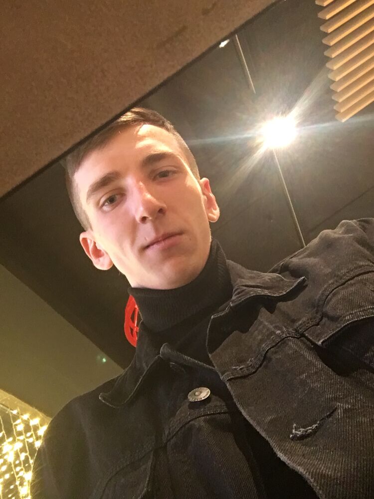 49832149  , 23 ,    