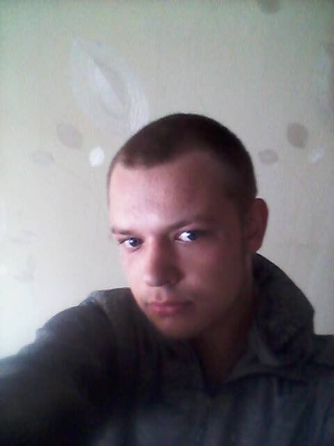  10218739  Robert, 28 ,    