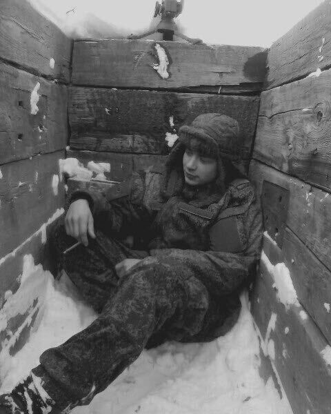  38176939  Ilya, 28 ,    