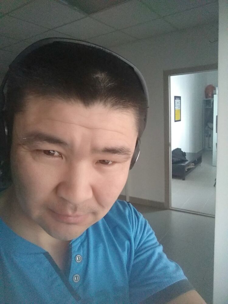  19404189  Valihan, 41 ,    