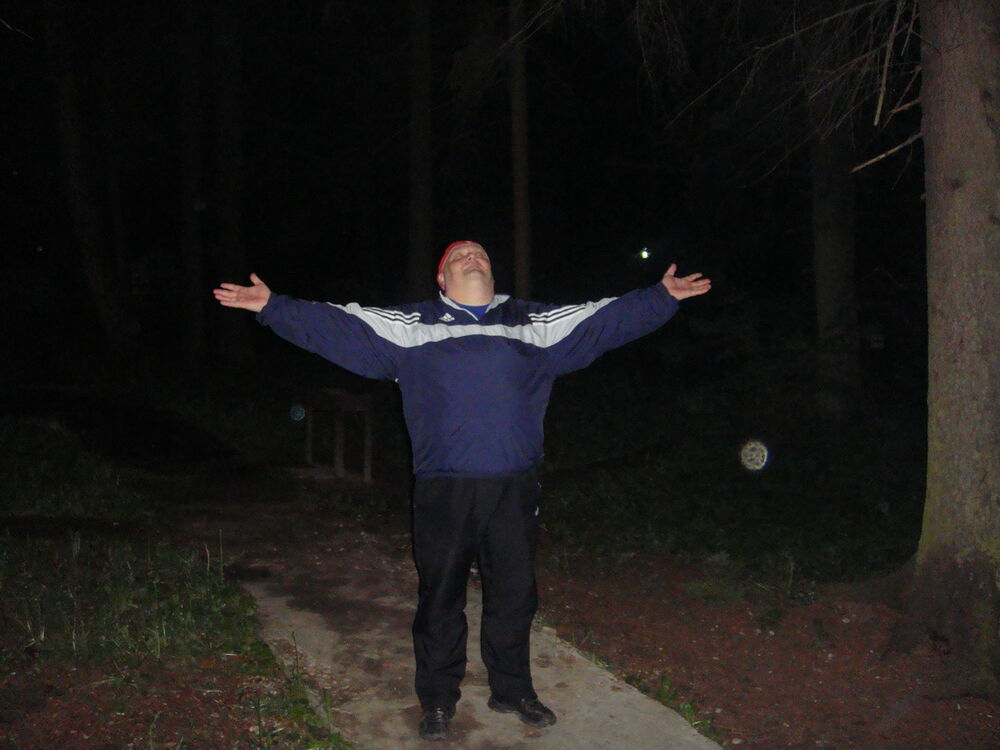  15823959  Alex, 61 ,    