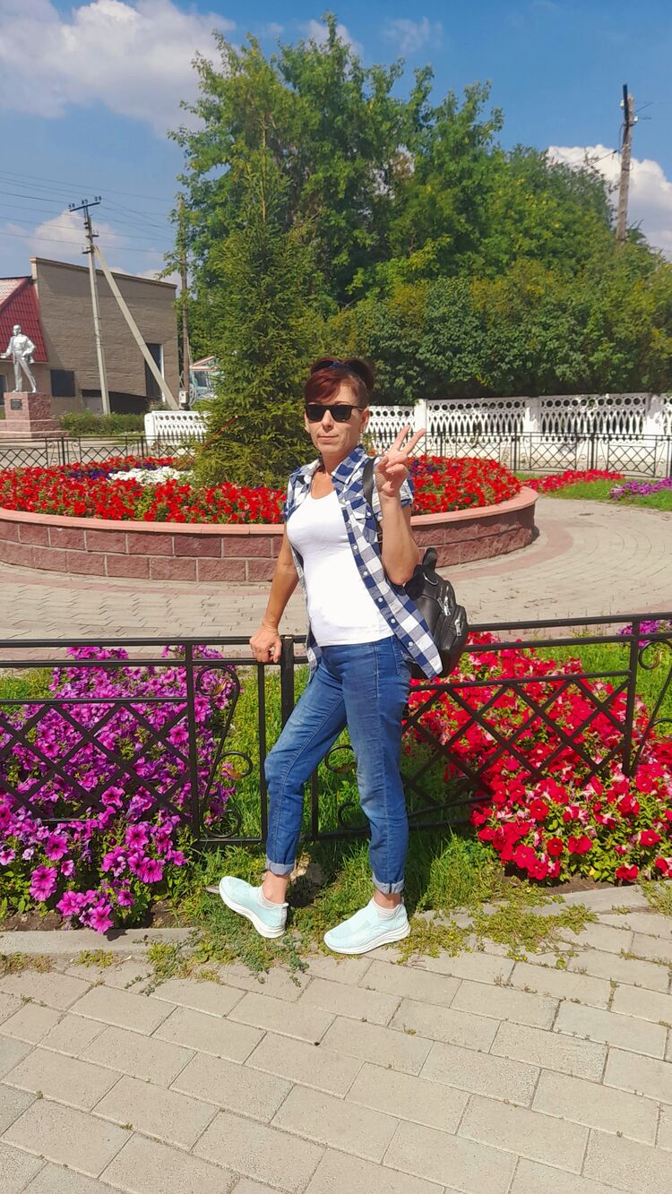  52836269  Olga, 44 ,    