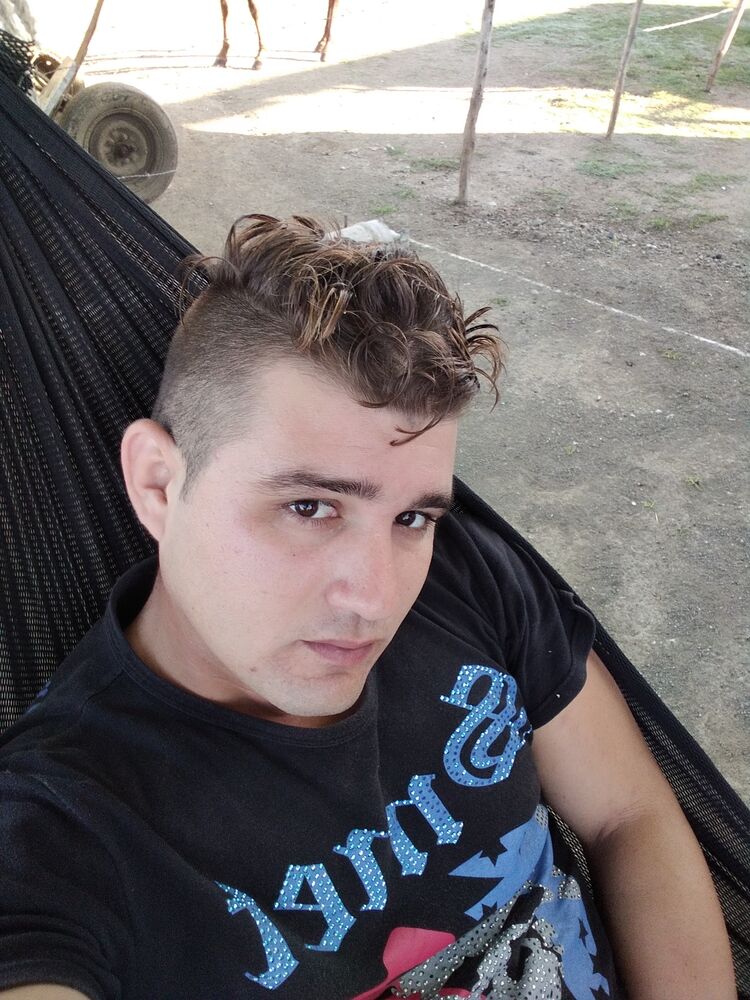  Havana,   Javier, 26 ,   ,   