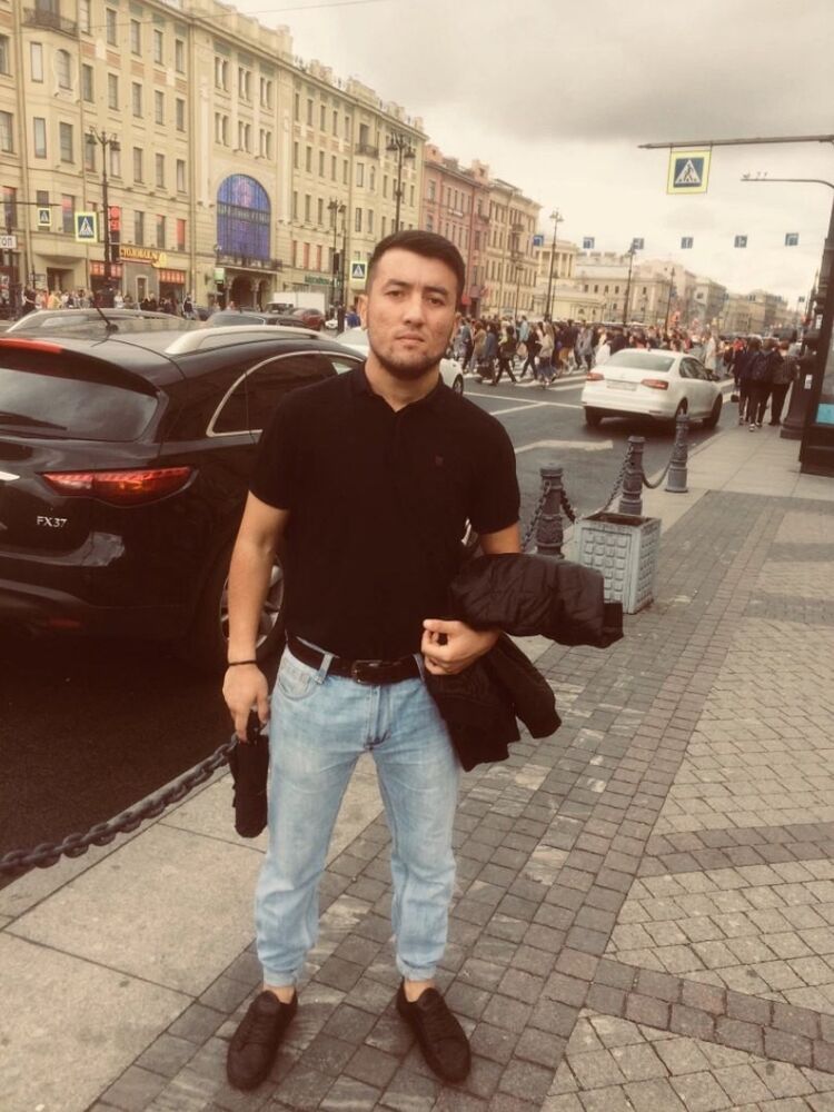  -,   Farik LEV, 30 ,   ,   , c 