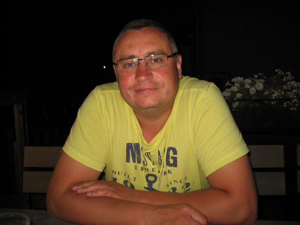  6379689  Jurij, 54 ,    