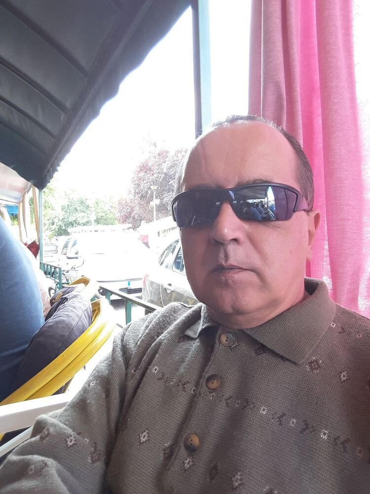  Loddon,   Nenad, 66 ,   ,   , c 