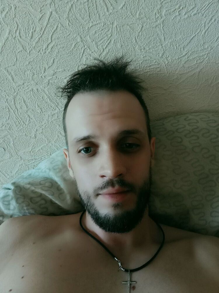  ,   Andrew, 32 ,   ,   , c , 