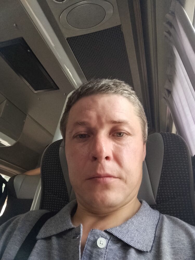  53811639  Sergey, 38 ,    