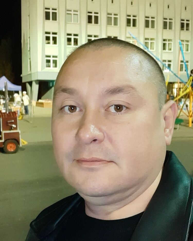  17507309  Ildar, 46 ,    