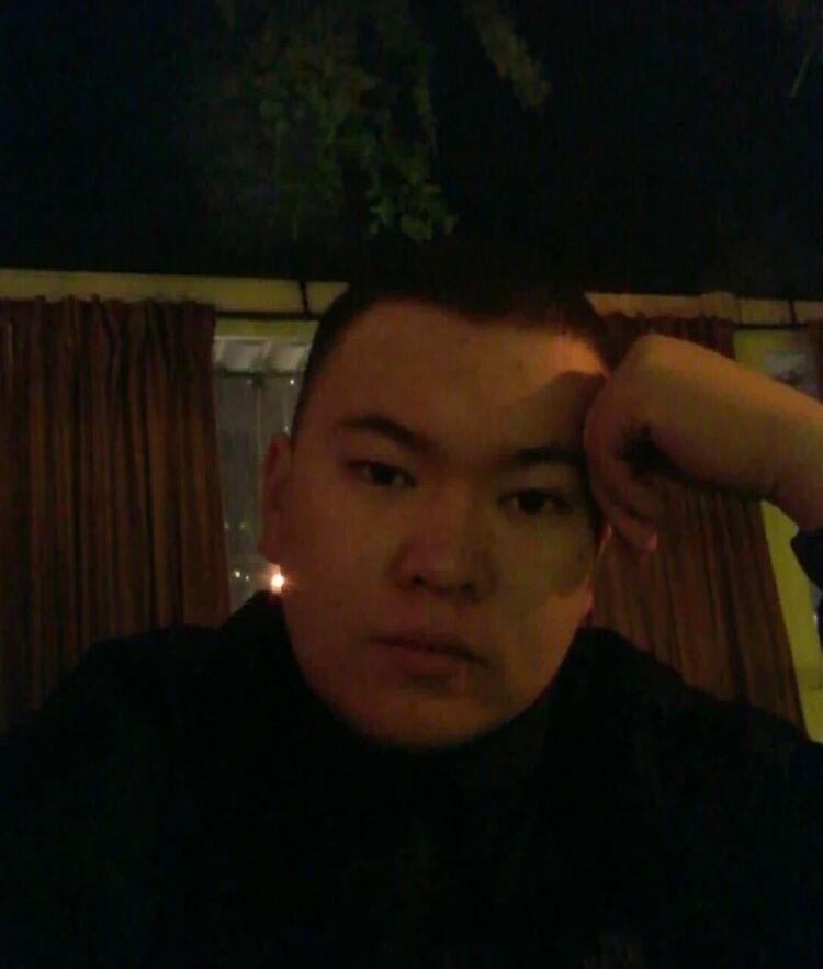  31733889  , 24 ,    