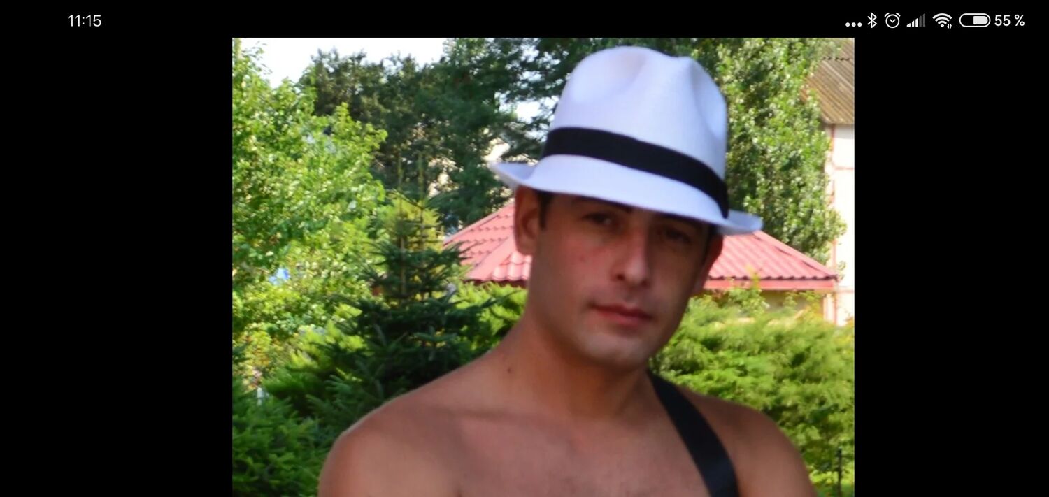  ,   Dr Den, 42 ,   ,   , c , 