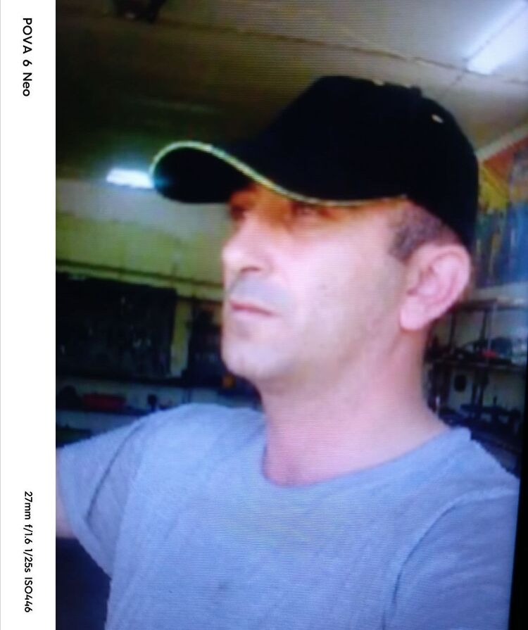  54343229  Musbetko, 46 ,    