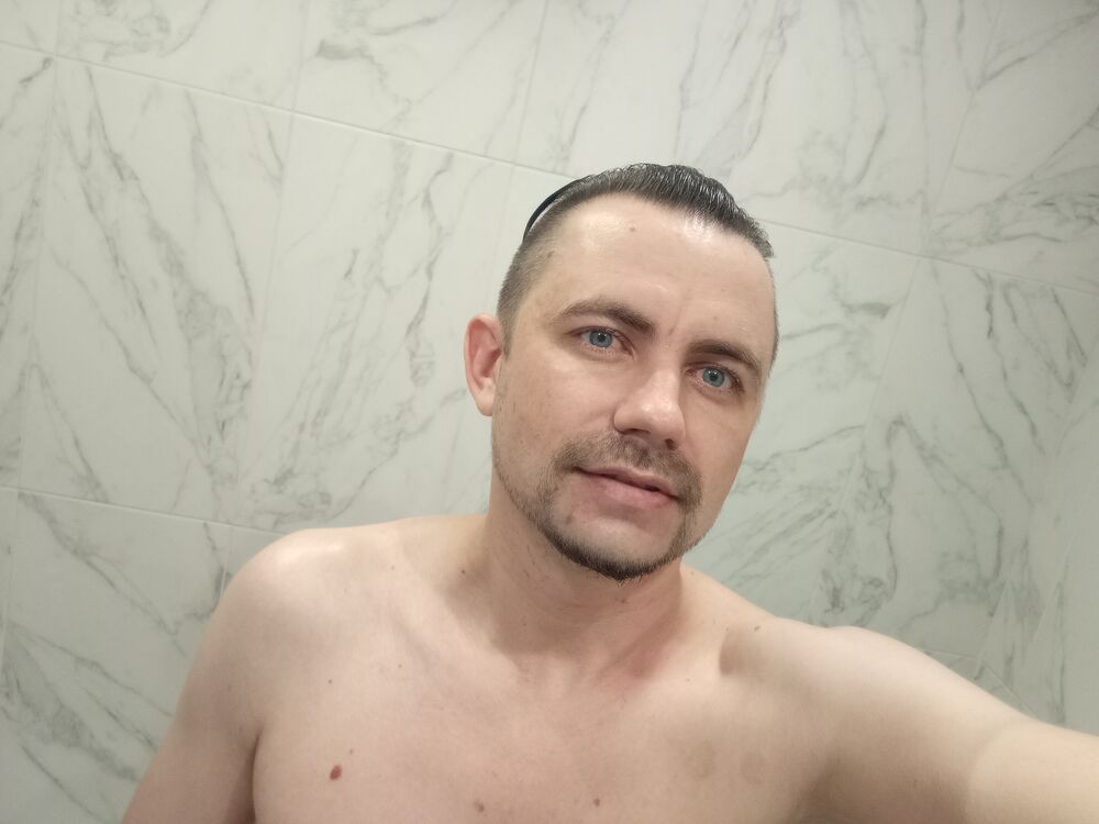 30536569  , 37 ,    