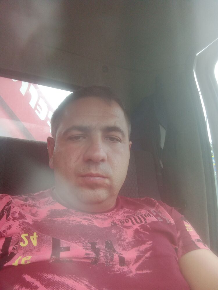  28636439  , 40 ,    