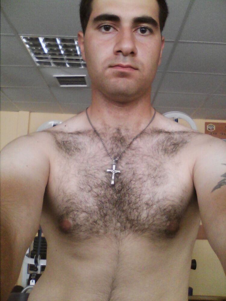  ,   Arik, 38 ,  