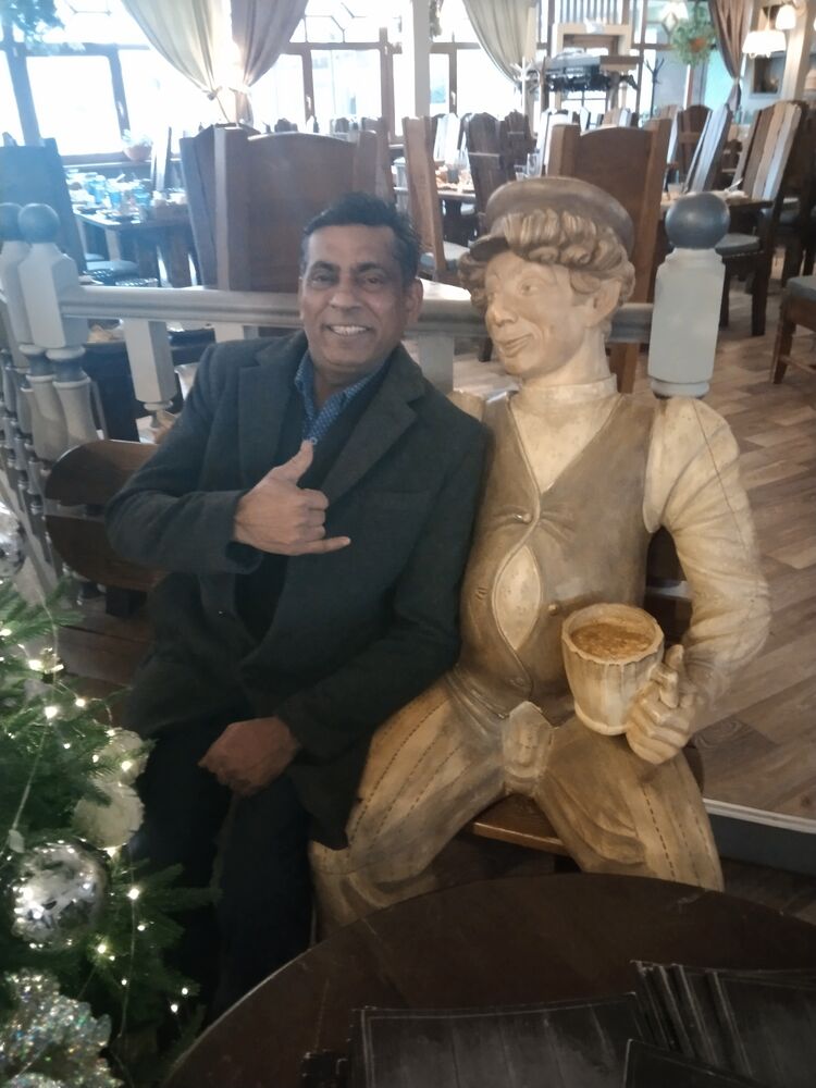  52579969  Avan, 45 ,    