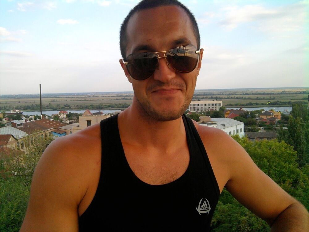  5009789  ANTON, 41 ,    