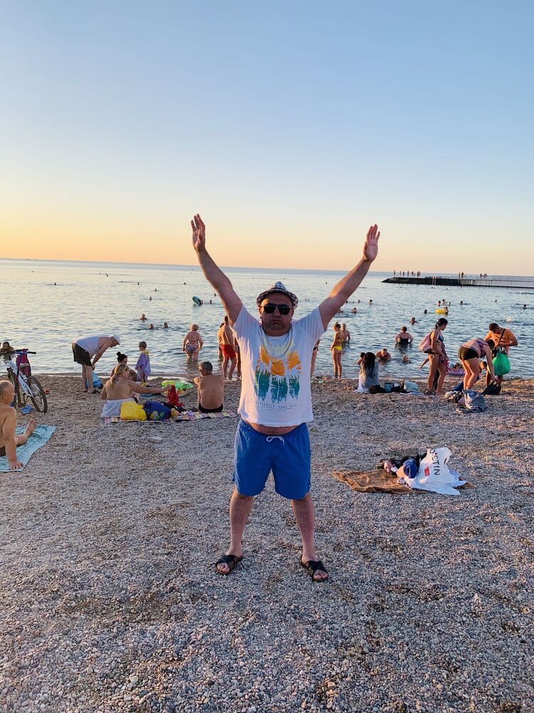 ,   Aleks, 45 ,   ,   