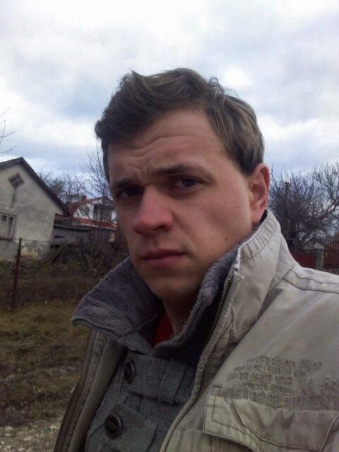  ,   Pavlo, 35 ,   ,   , c 