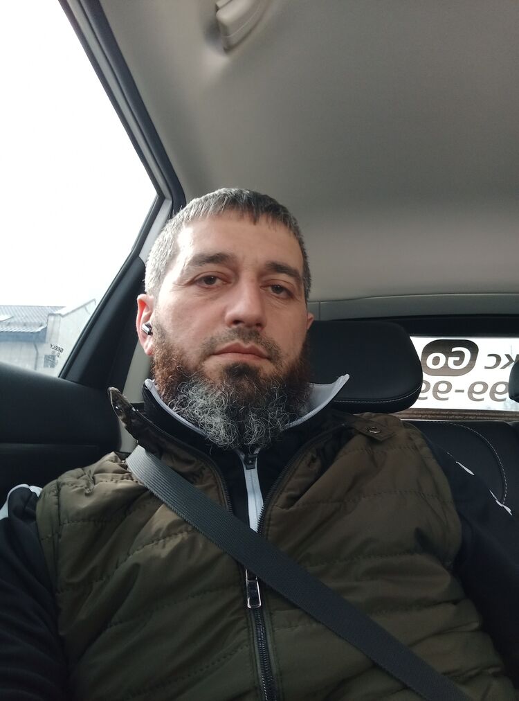  44373559  , 39 ,    