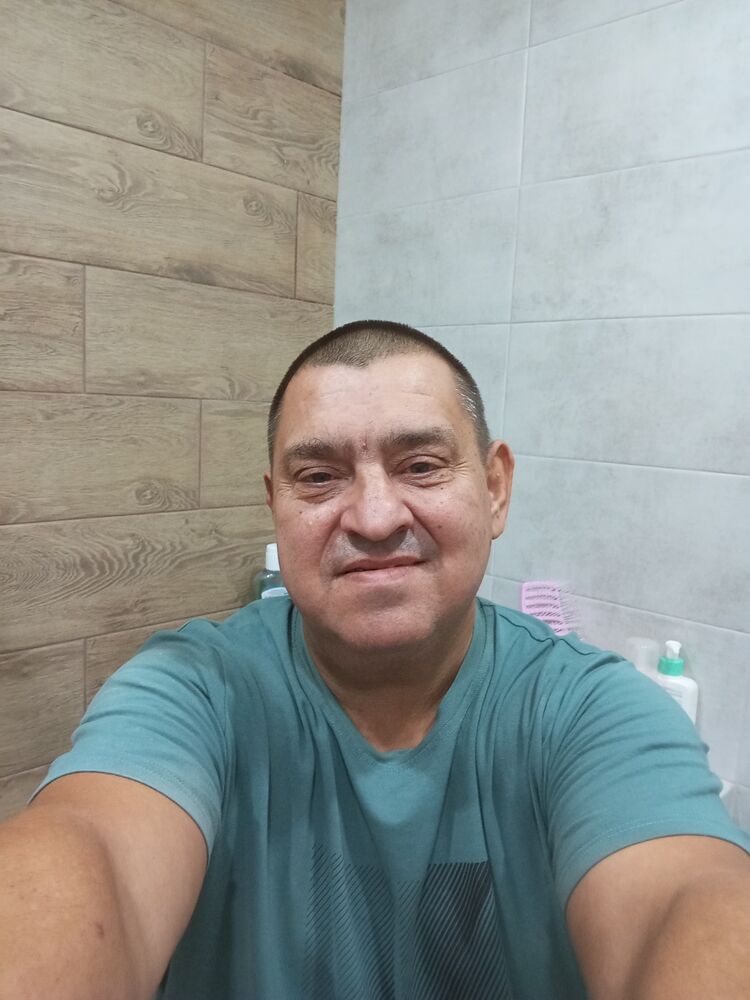  46028189  , 53 ,    