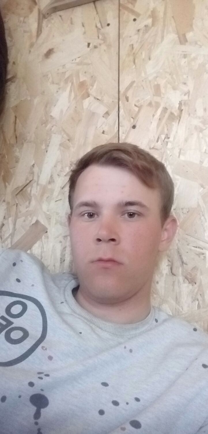  28644609  Igor, 25 ,    