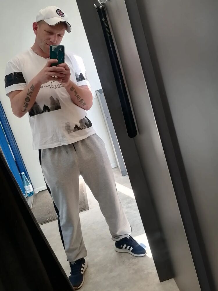  38918089  , 35 ,    