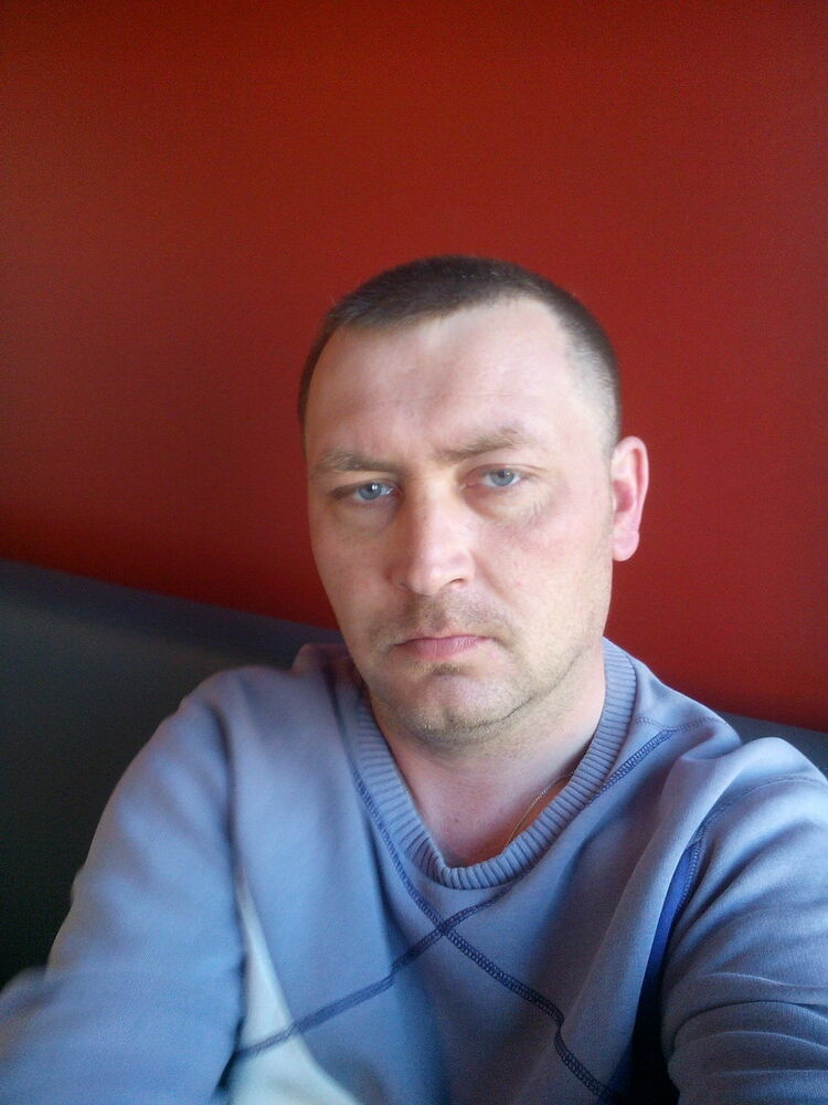  ,   Viktor, 48 ,   ,   , c 
