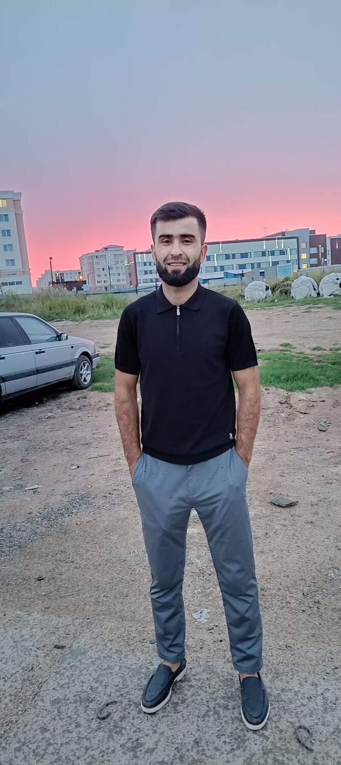  50526169  Habibi, 28 ,    