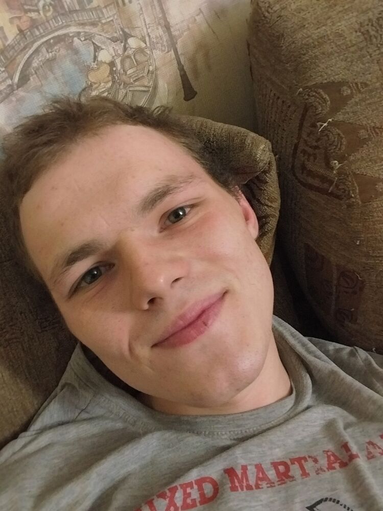  ,   Pavel, 23 ,   ,   