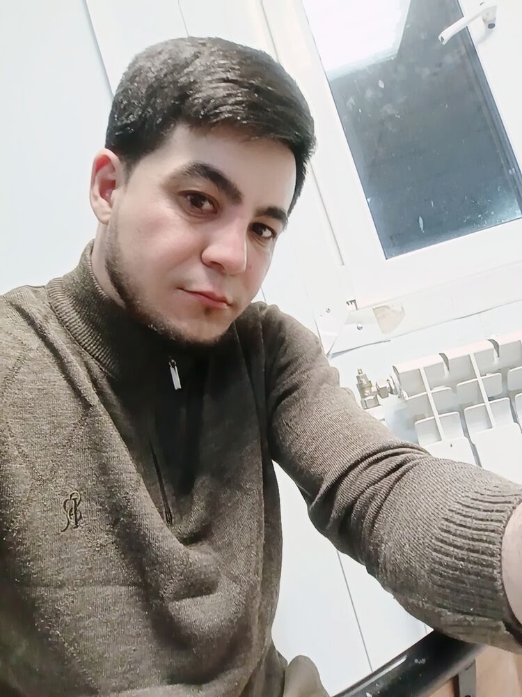  ,   Aly, 27 ,   ,   
