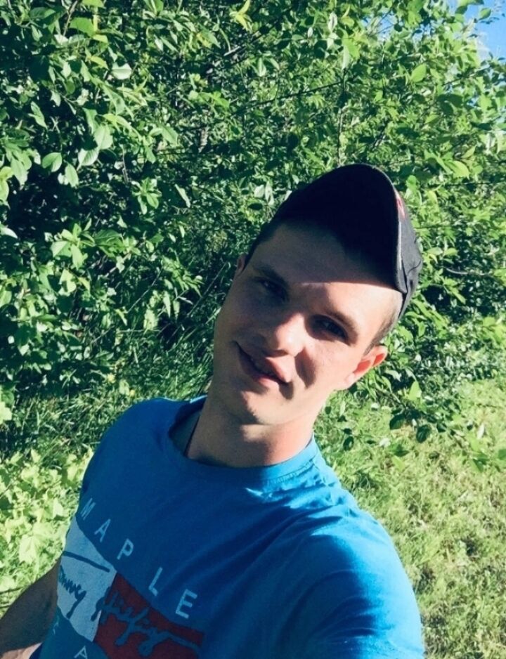  33982589  , 28 ,    