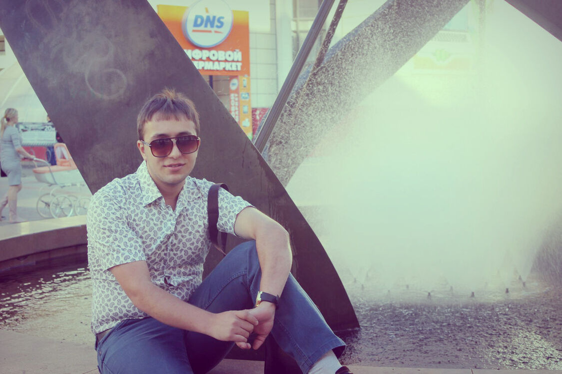  ,   AvEtIsYaN, 27 ,   ,   , c 