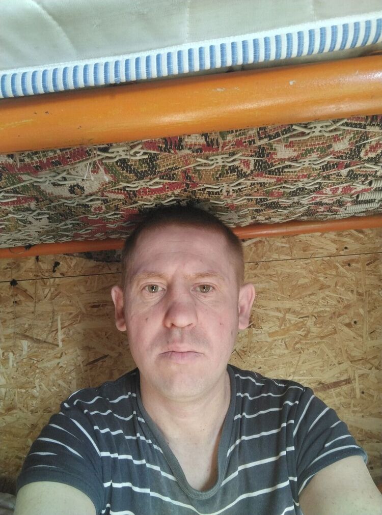  42831169  , 40 ,    