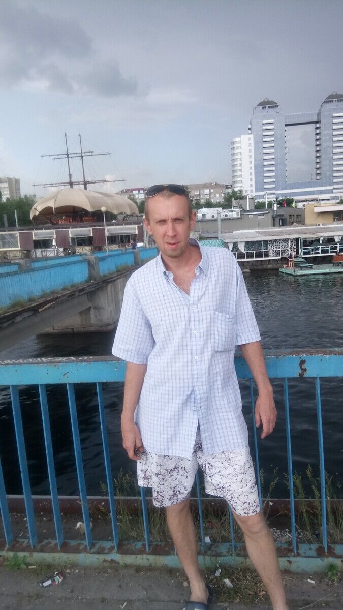  Prince Albert,   , 46 ,   ,   , c 