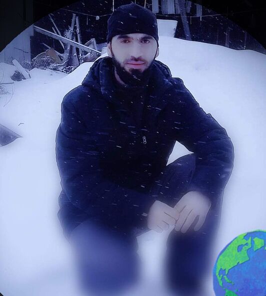 24612089  Bahodur, 35 ,    