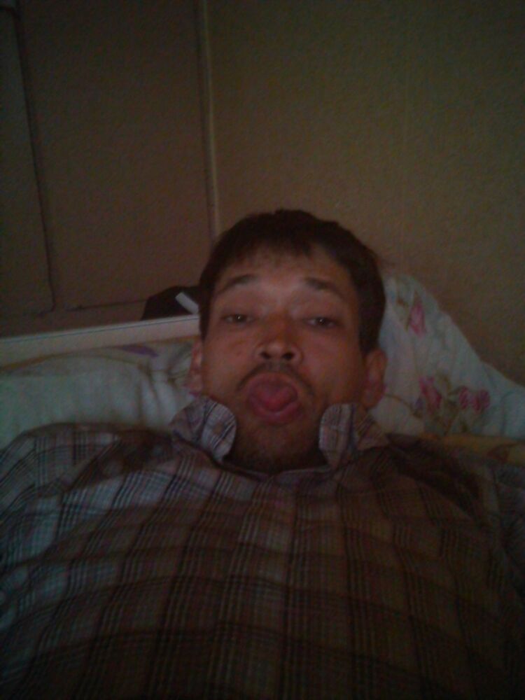  9931299  Adam, 40 ,    