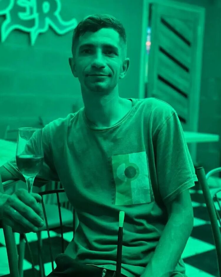  ,   Dima, 25 ,   ,   