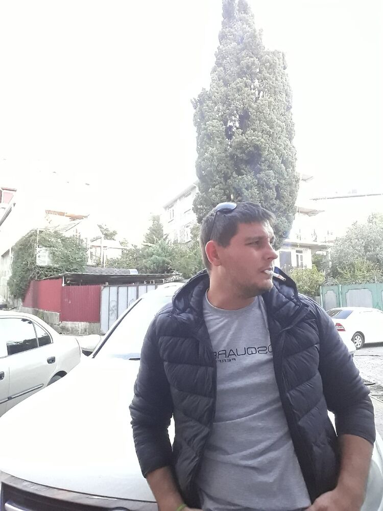  28196279  , 33 ,    