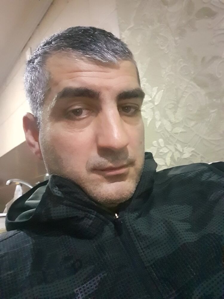  19067129  Zaza, 42 ,    