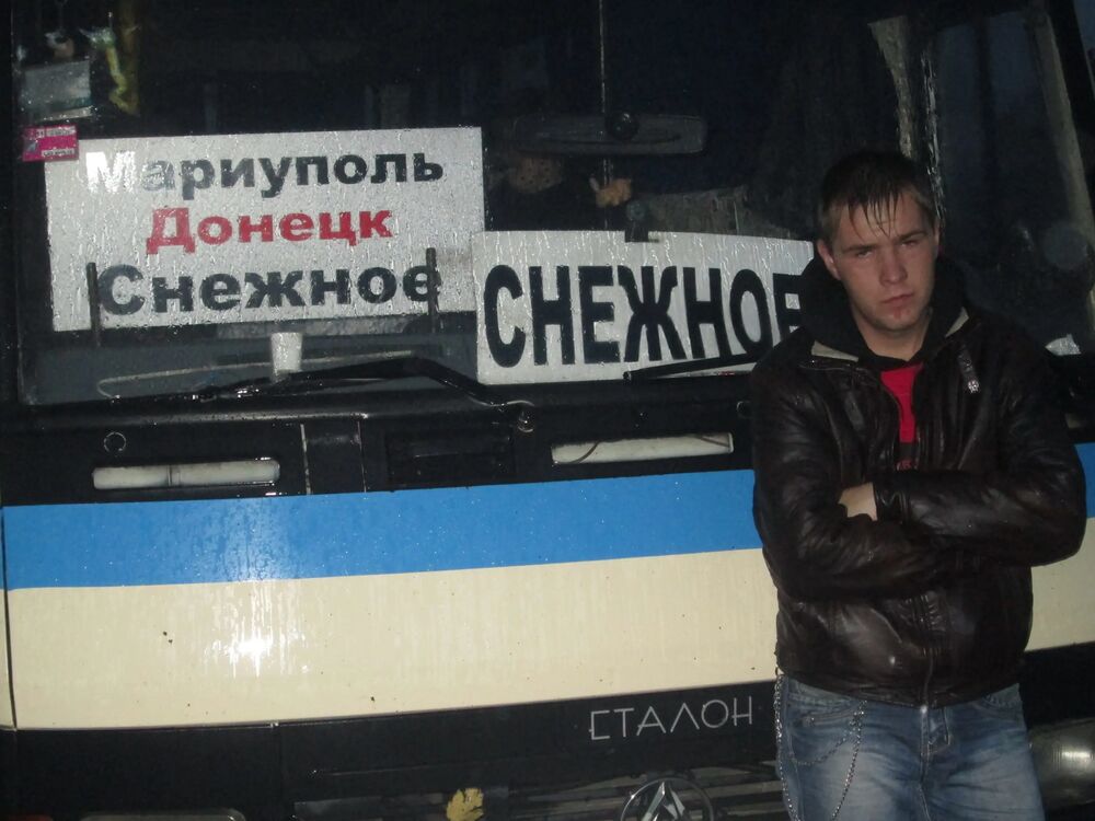  37008429  , 32 ,    