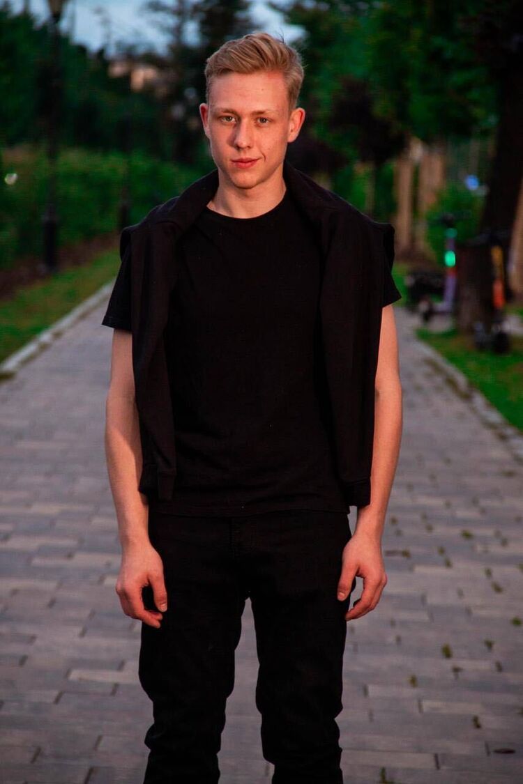  ,   , 21 ,   ,   