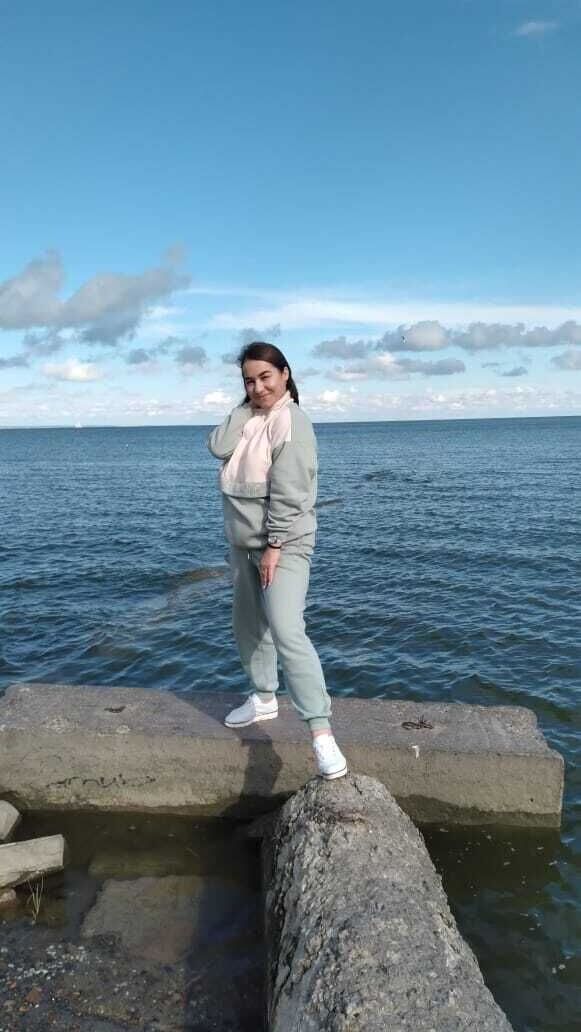  --,   , 37 ,   c 