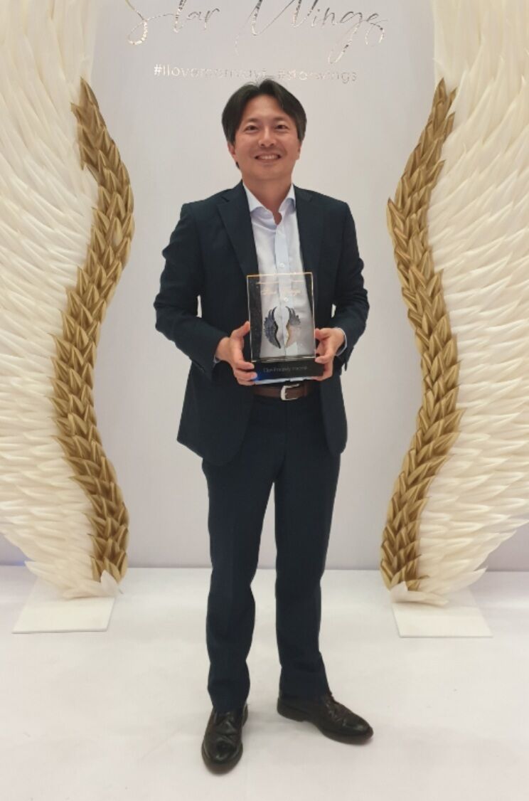  31084559  Alex kim, 49 ,    