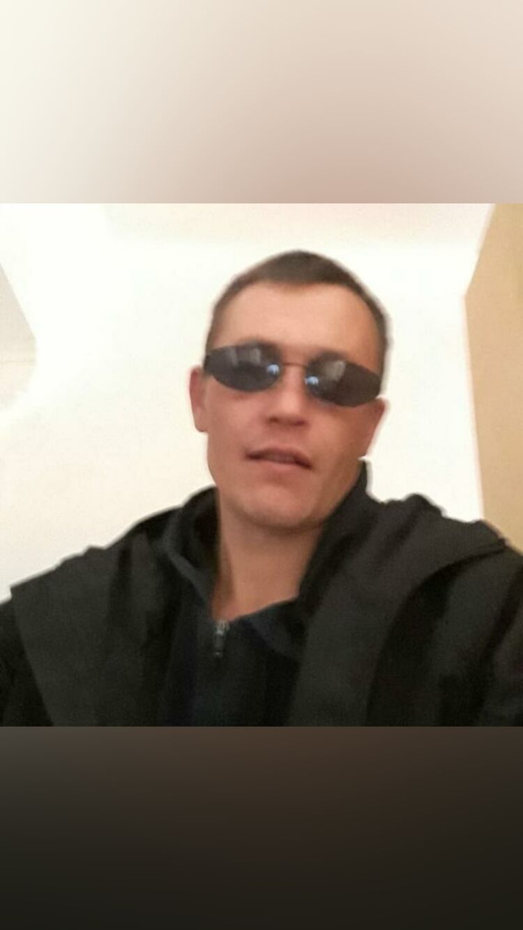  38423039  , 44 ,    