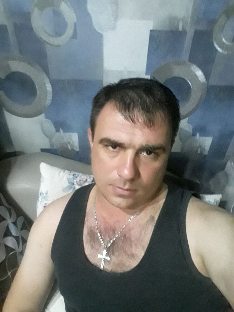  ,   Denis, 42 ,   ,   , c 