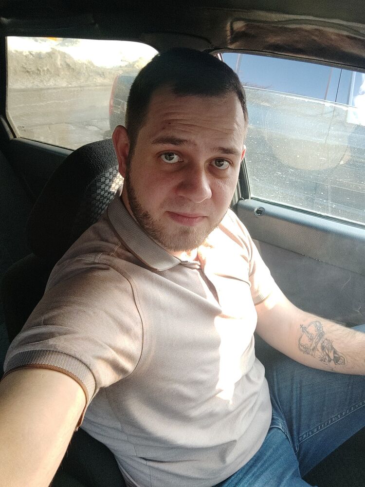 ,   Ilya, 36 ,   ,   