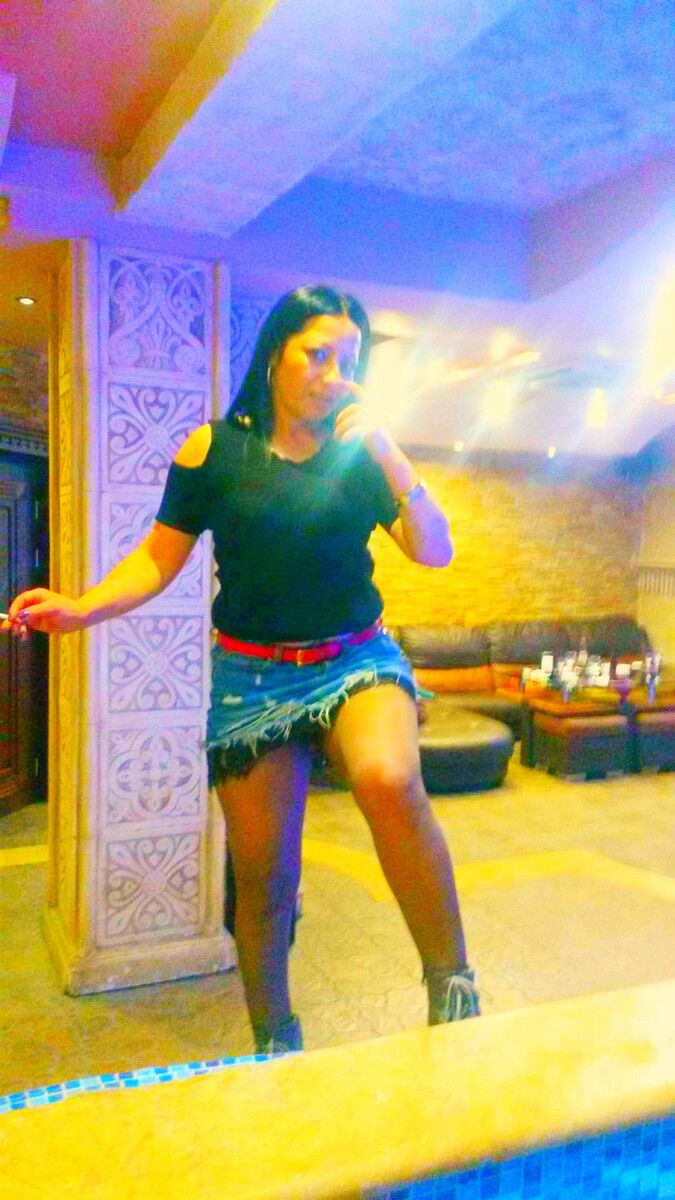  ,   Aniia, 30 ,   ,   , c 