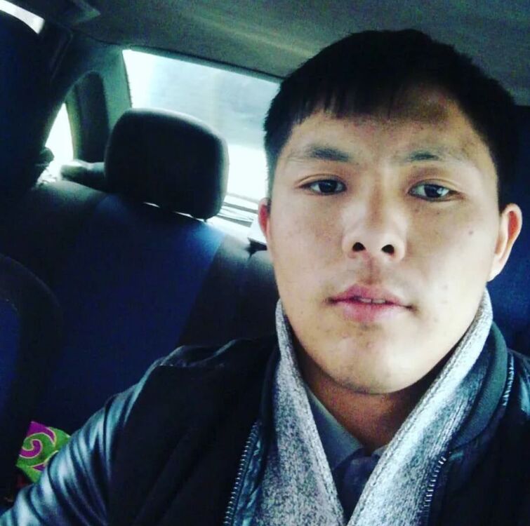 40130779  , 27 ,    